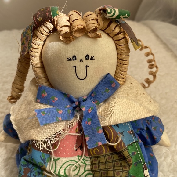 Country Shelf Sitter Doll Accent - Picture 2 of 9